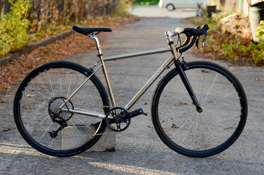 Tsunami V01 Road Bicycles 2100.00 Atelier Olympia