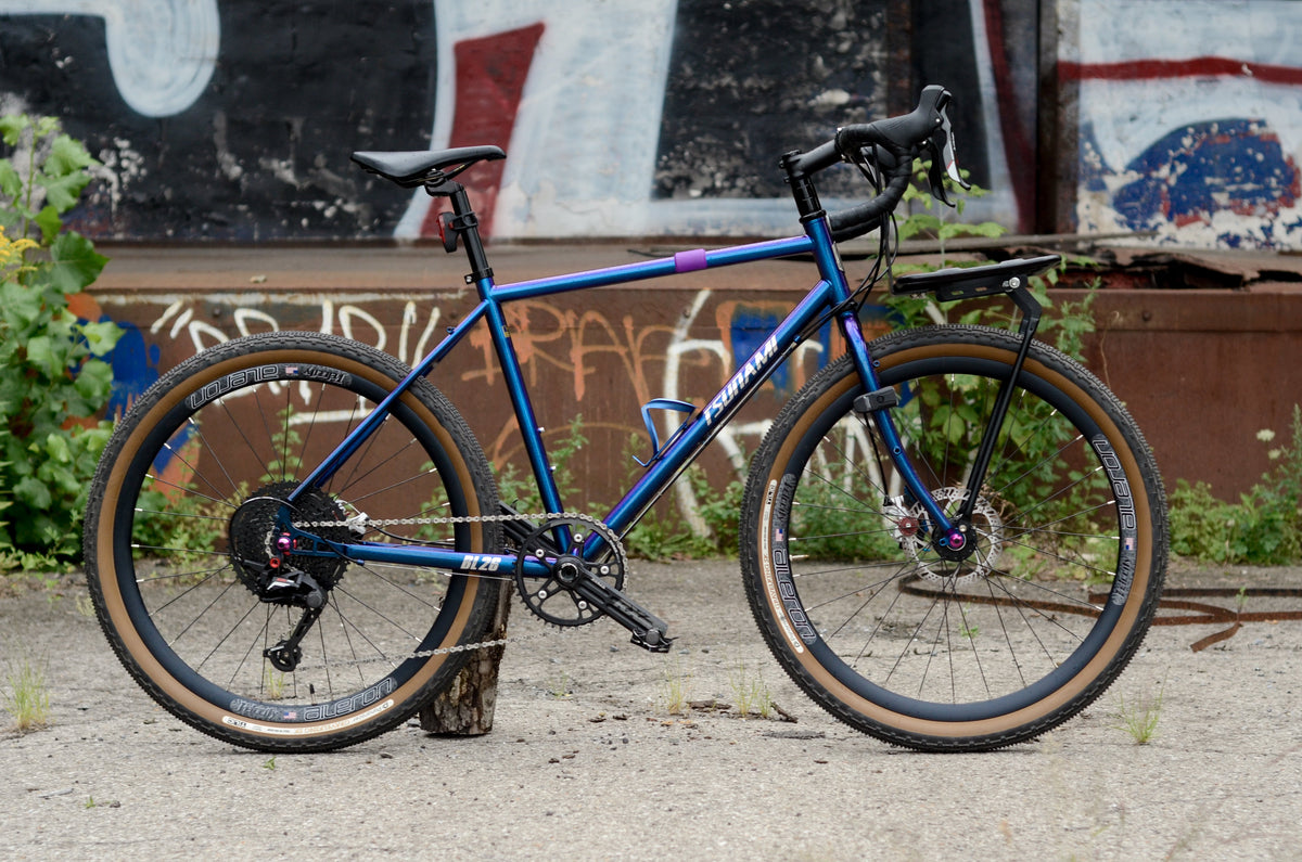 The Gravel KING - Liam's Tsunami BL26 Atelier Olympia