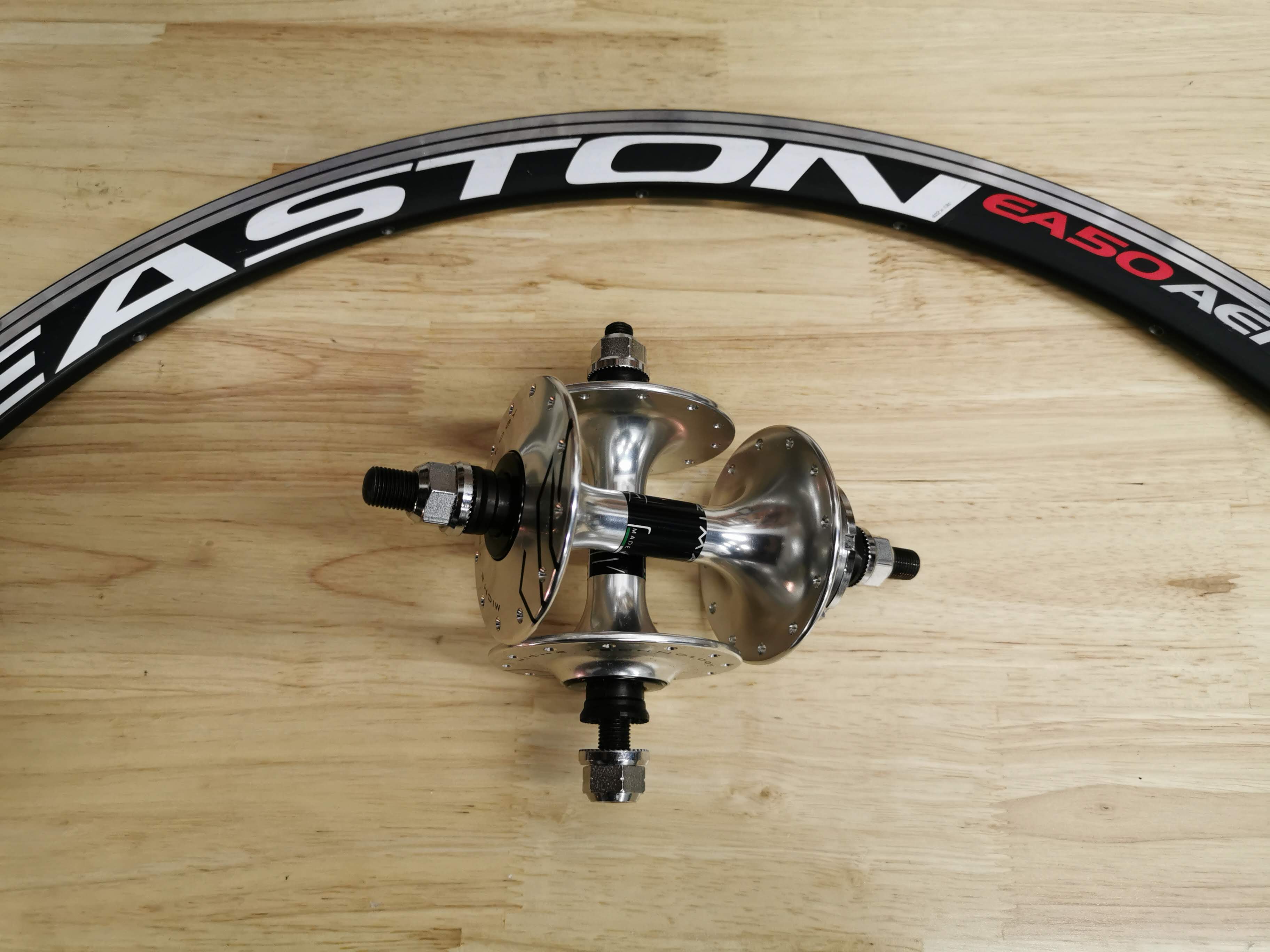 EASTON EA50 Aero / Miche Primato Track