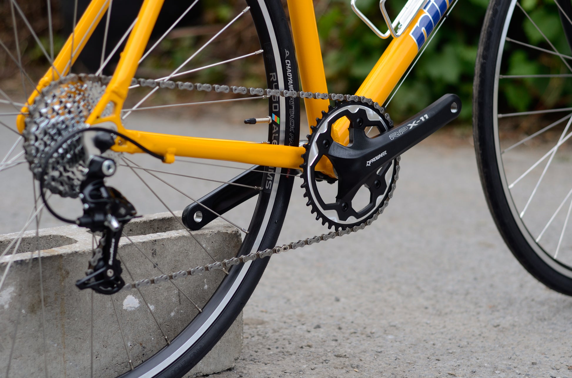 ! Yellow Advantage Complete Bicycle 1200.00 Atelier Olympia