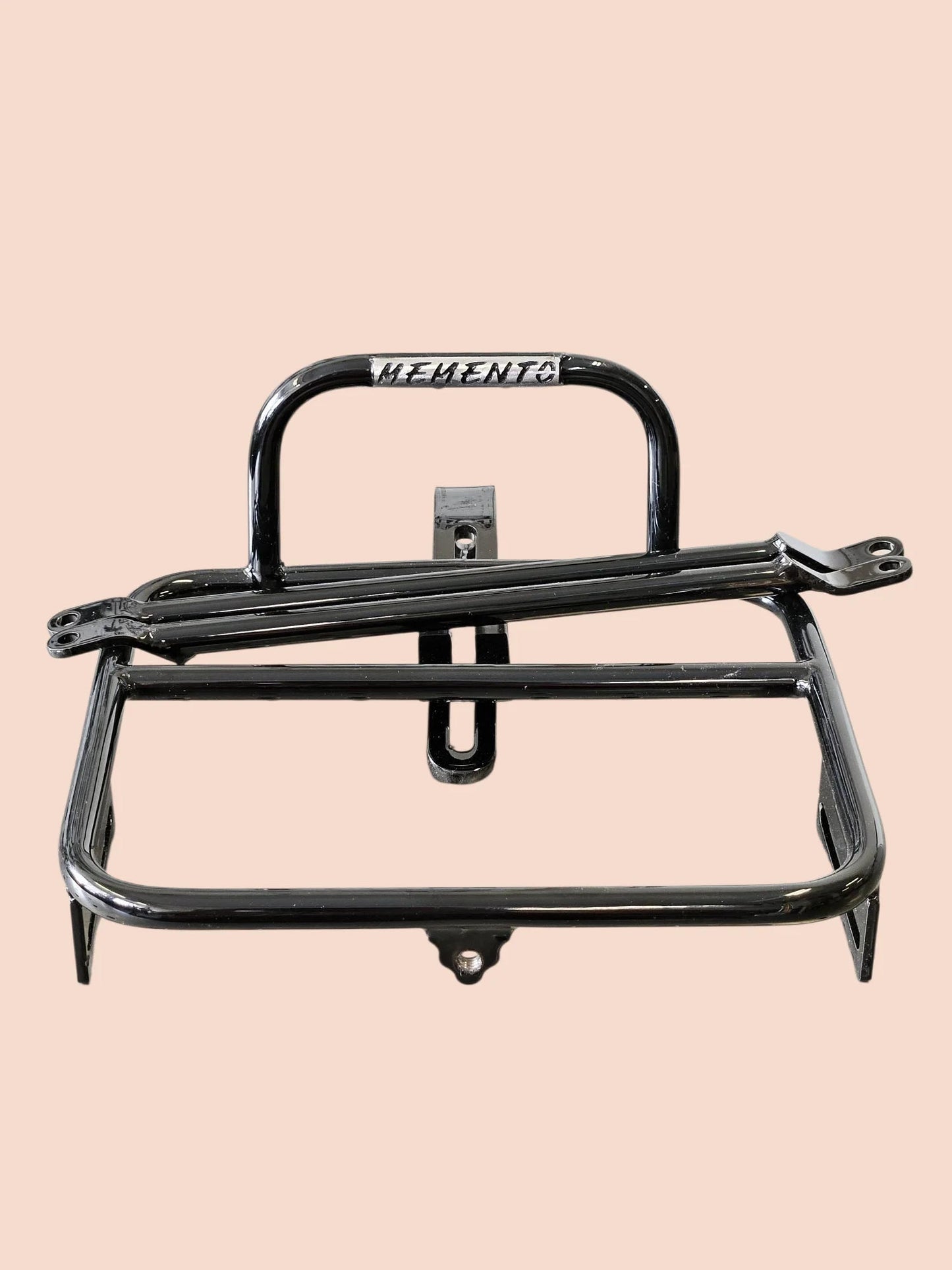 Memento Fourmi Front Rack Rack  Atelier Olympia